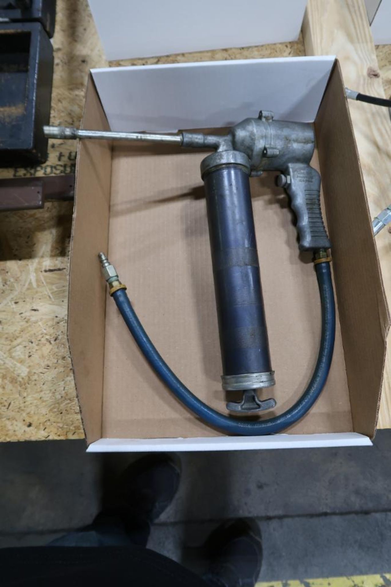 Pneumatic Grease Gun