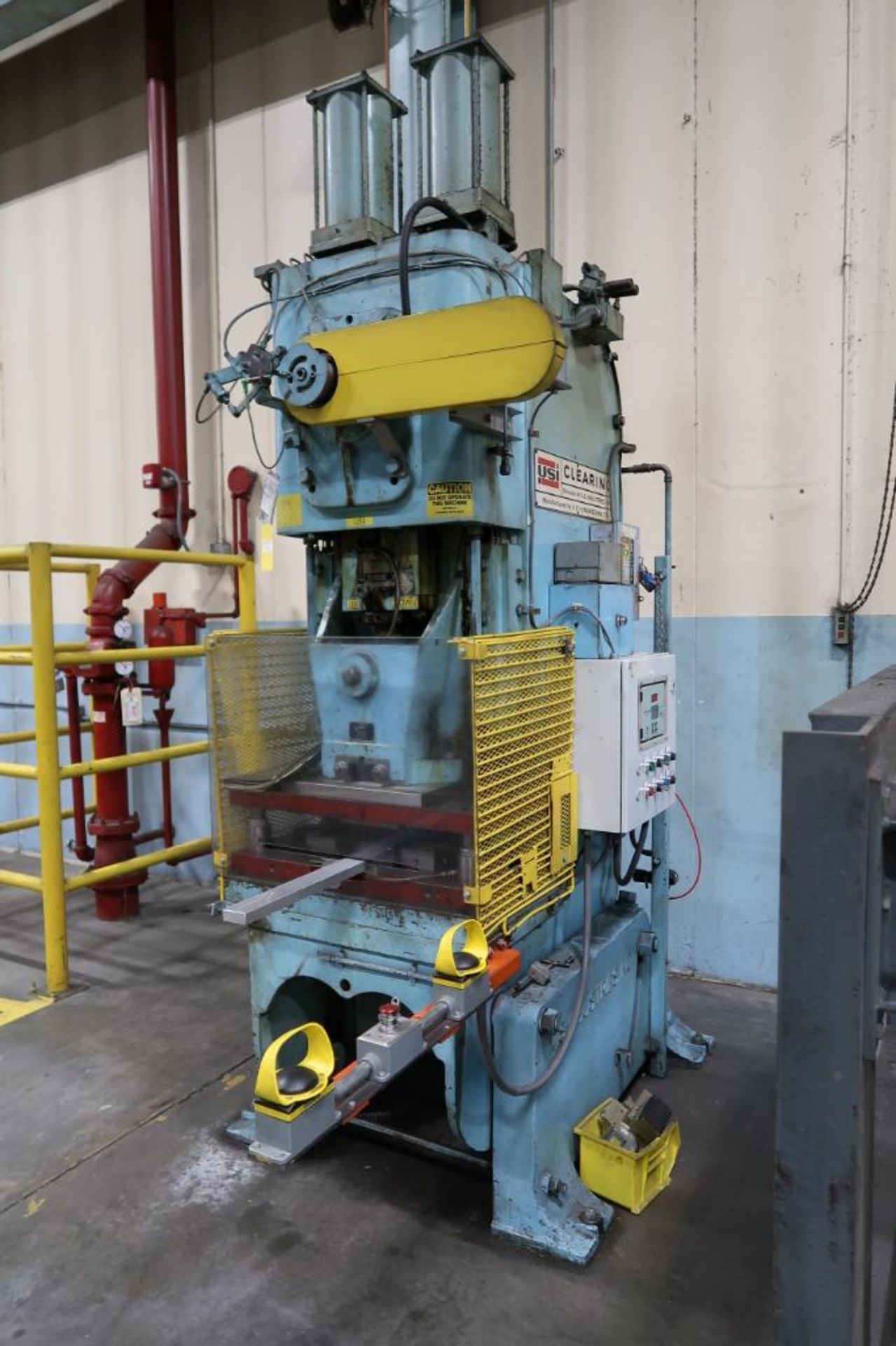 USI Clearing Model 60T-640-115, Punch Press