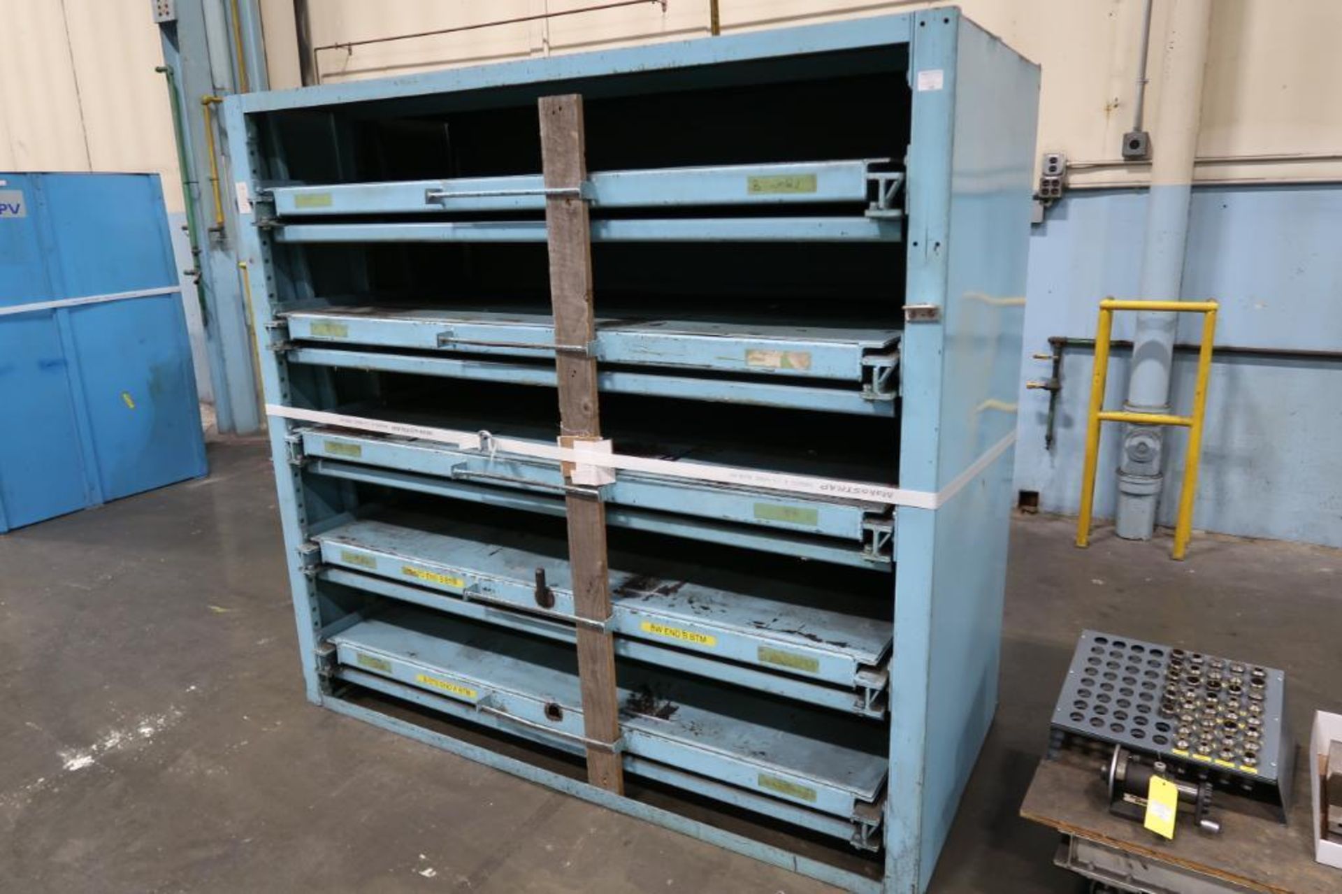 Heavy Duty 5-Roll Out Shelf Die Cabinet - Image 2 of 3