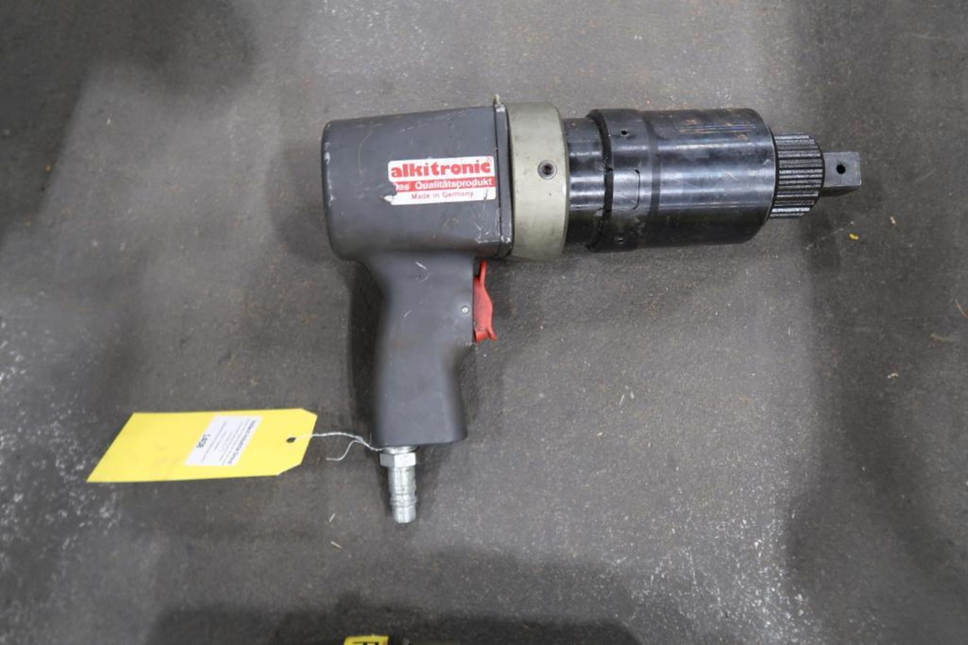 Mountz Eliminator Pneumatic Impact Gun