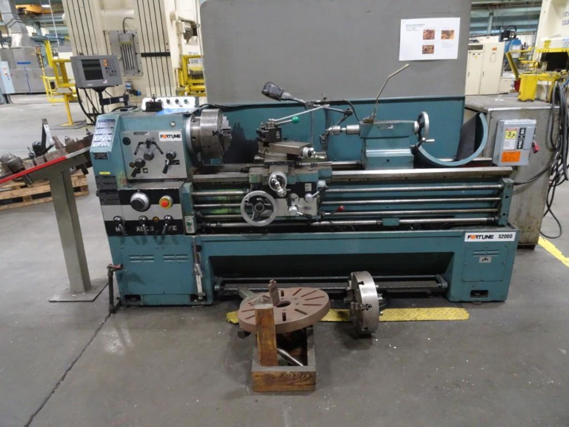 Fortune/Victor Lathe - Model S2060