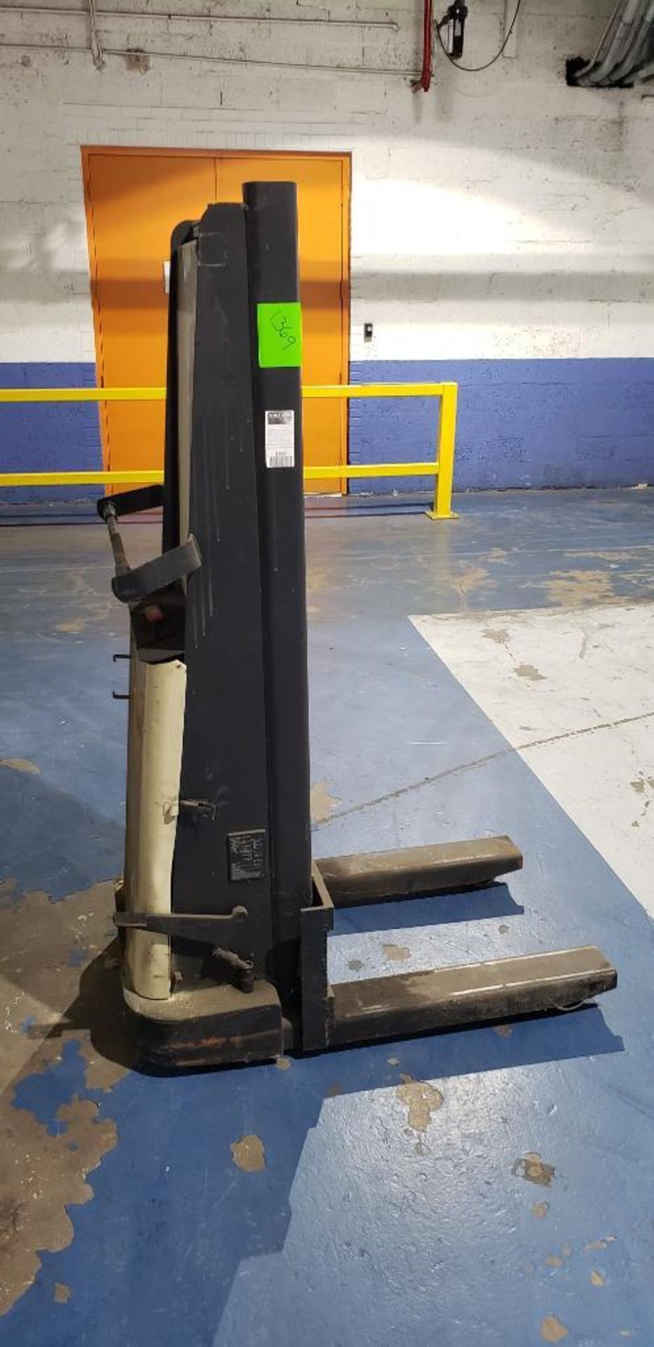 Crown Mdl#15B Electric Walk Behind Pallet Jack/ Roll Cart