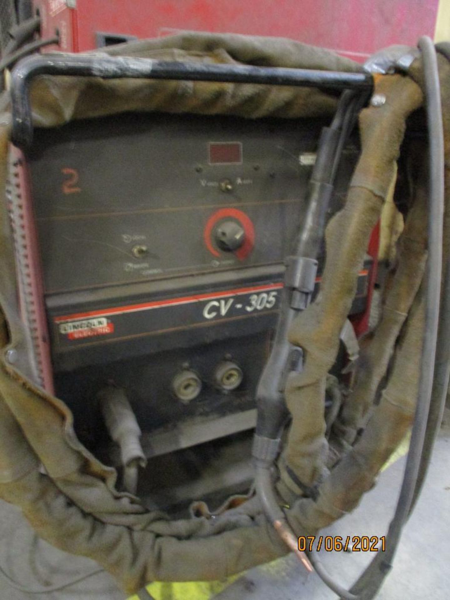 Lincoln CV-305 Welder - Image 2 of 4