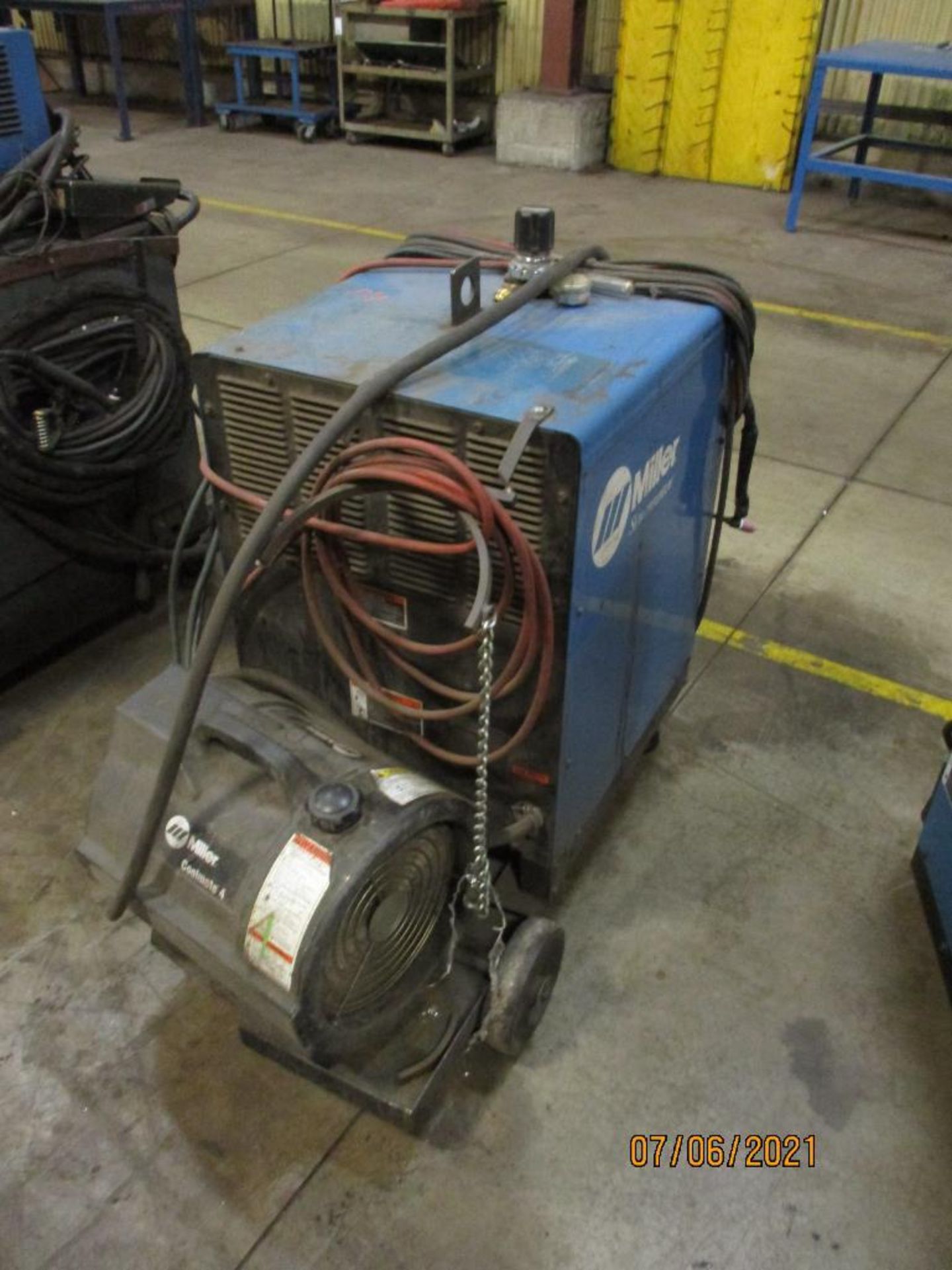 Miller 250DX Welder - Image 3 of 5