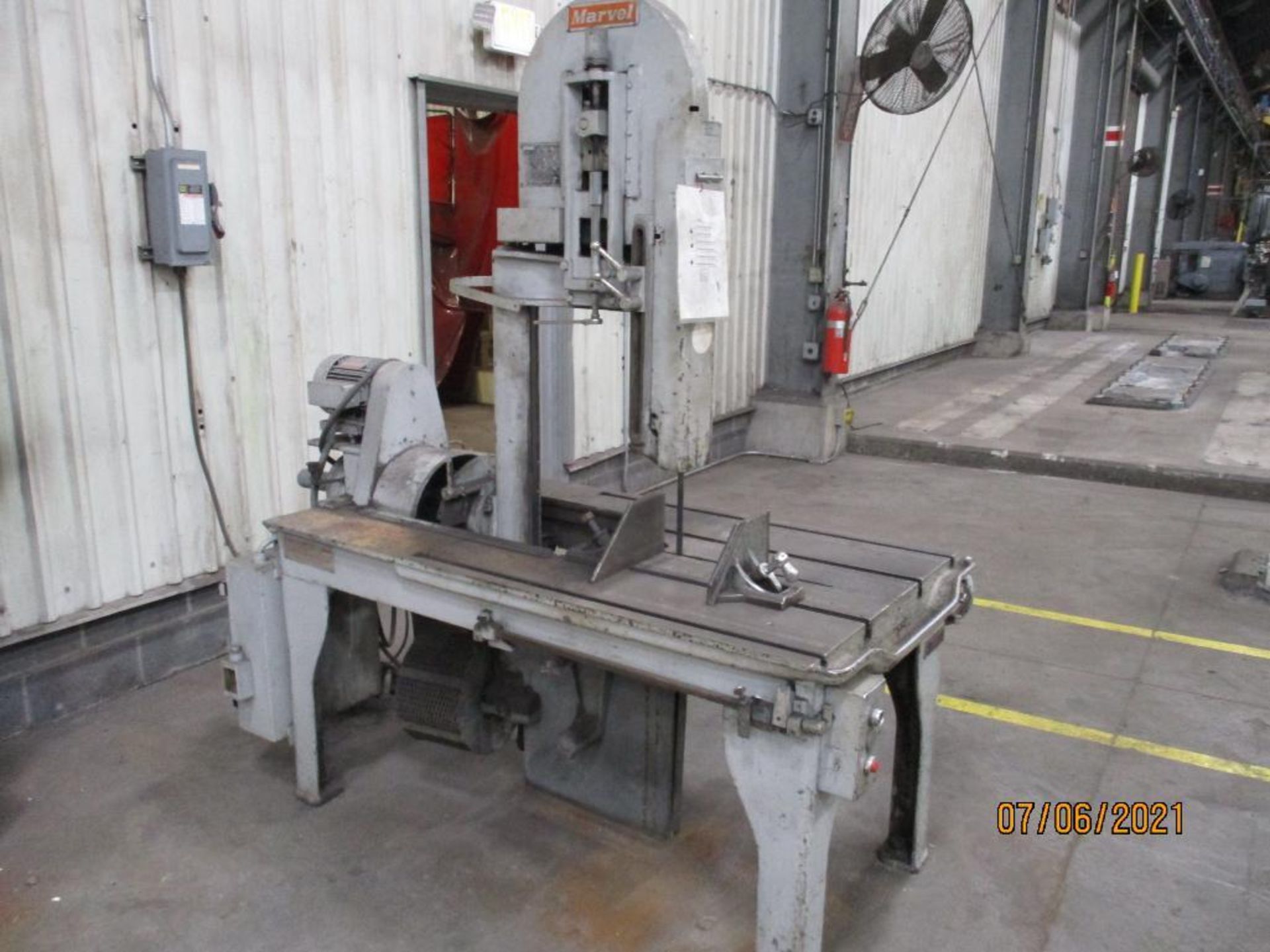 Armstrong-Blum 8/M4 Band Saw - Image 2 of 6