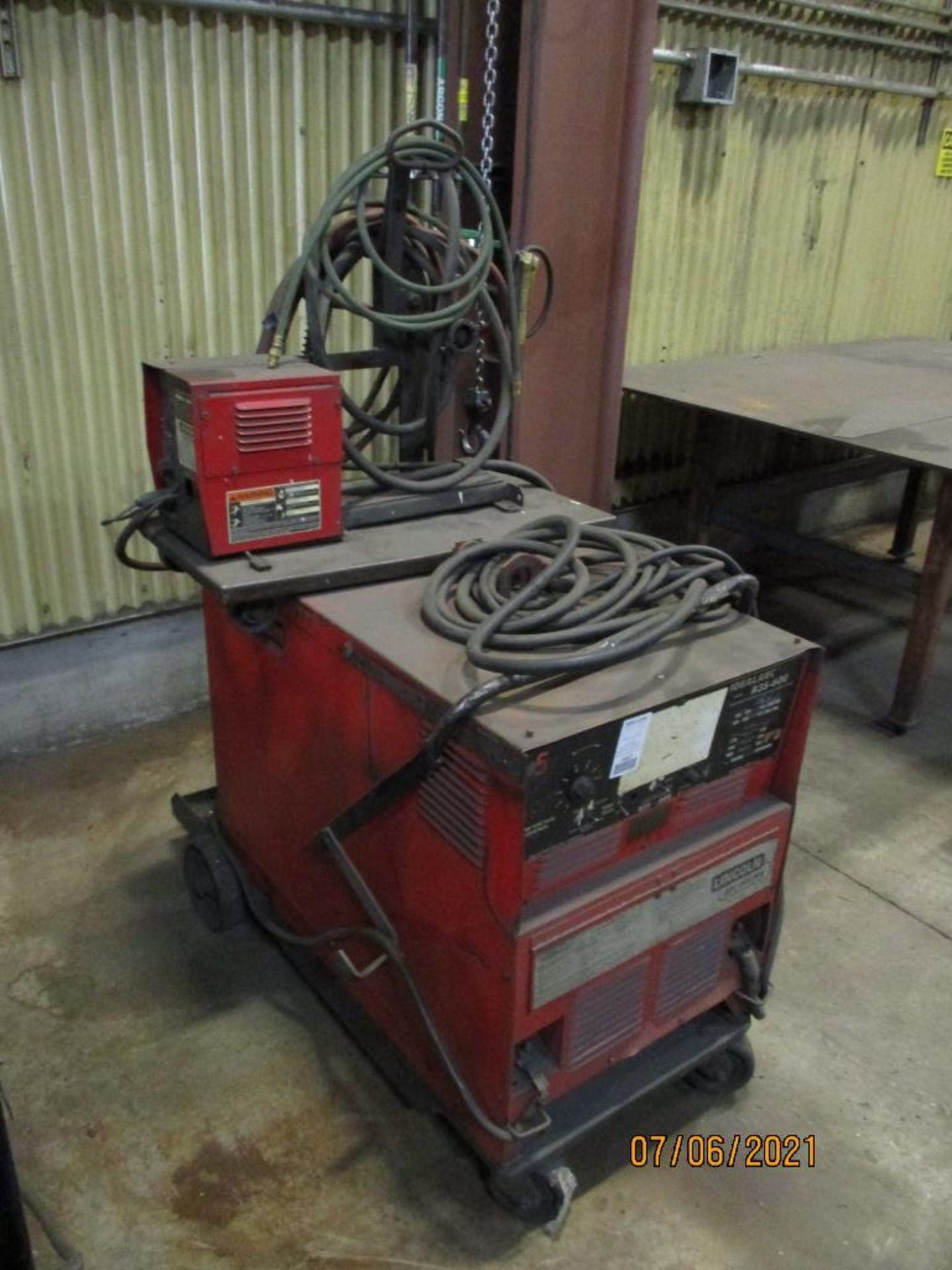 Lincoln R3S-600 Welder - Image 2 of 5