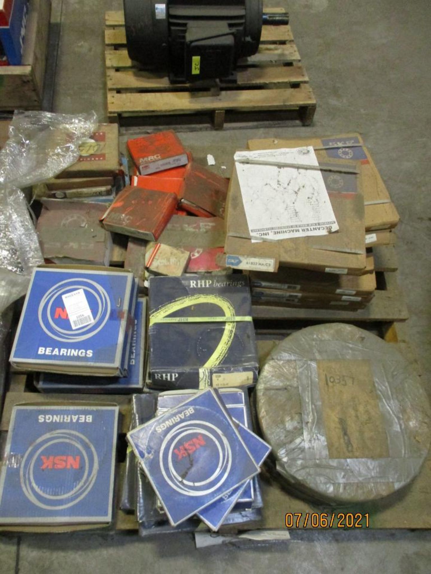 Pallets Of Bearings And Seals