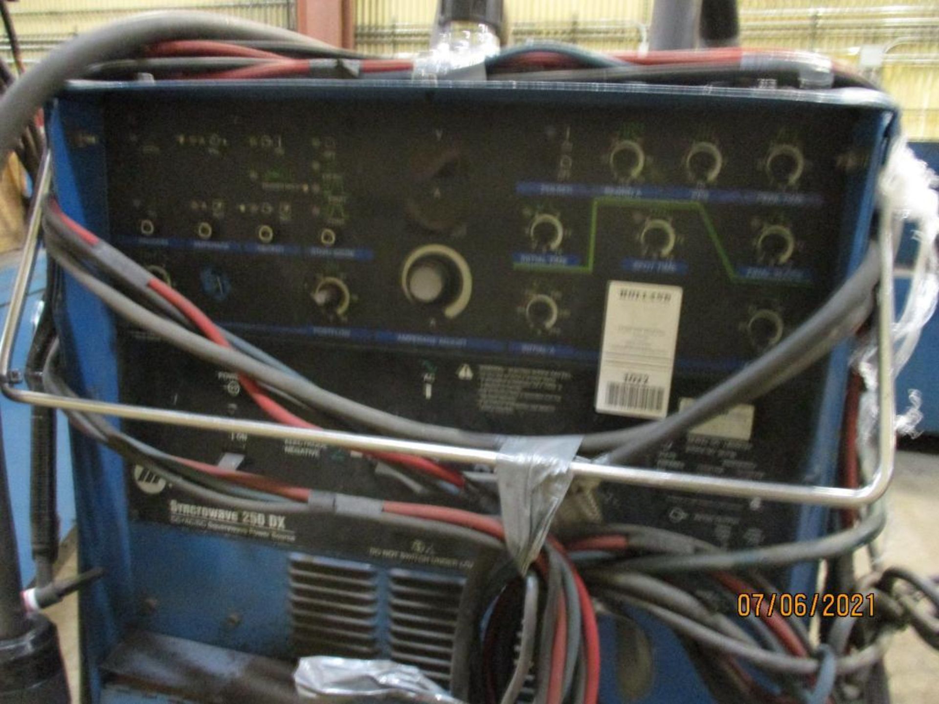 Miller 250DX Welder - Image 4 of 5