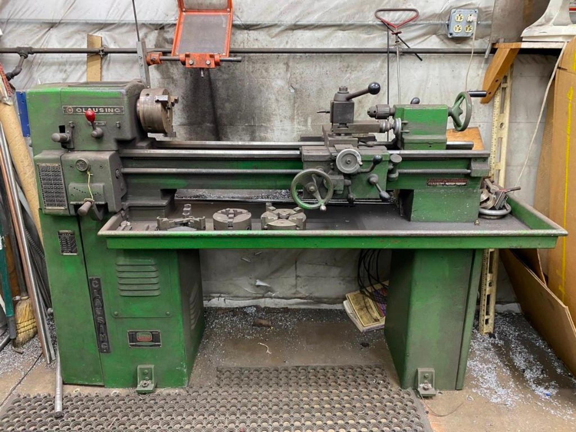 Clausing Bed Engine Lathe, Model 4914, 10'' Swing 36"