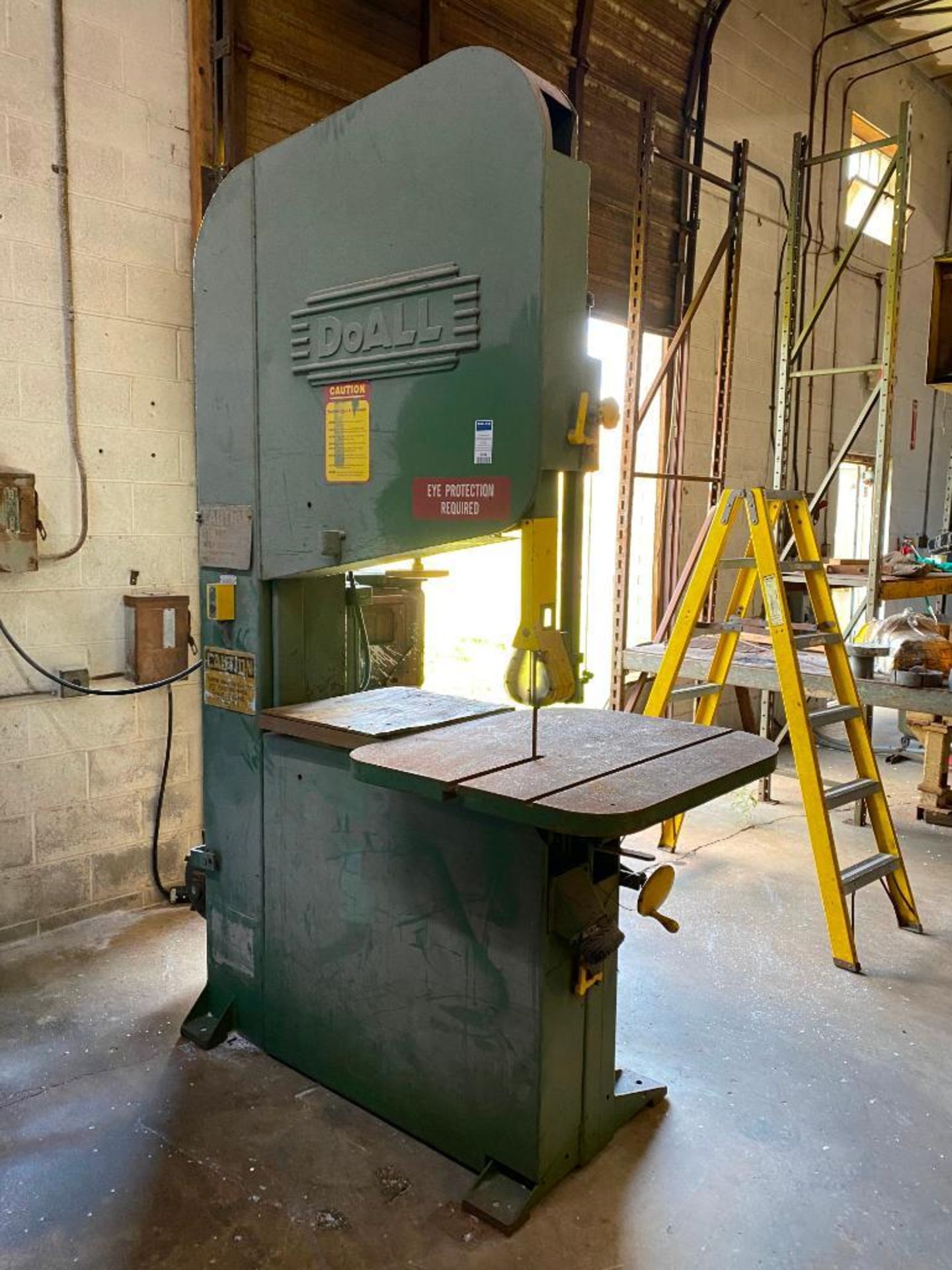 DoAll, 36'' Vertical-Band Saw - Image 2 of 6