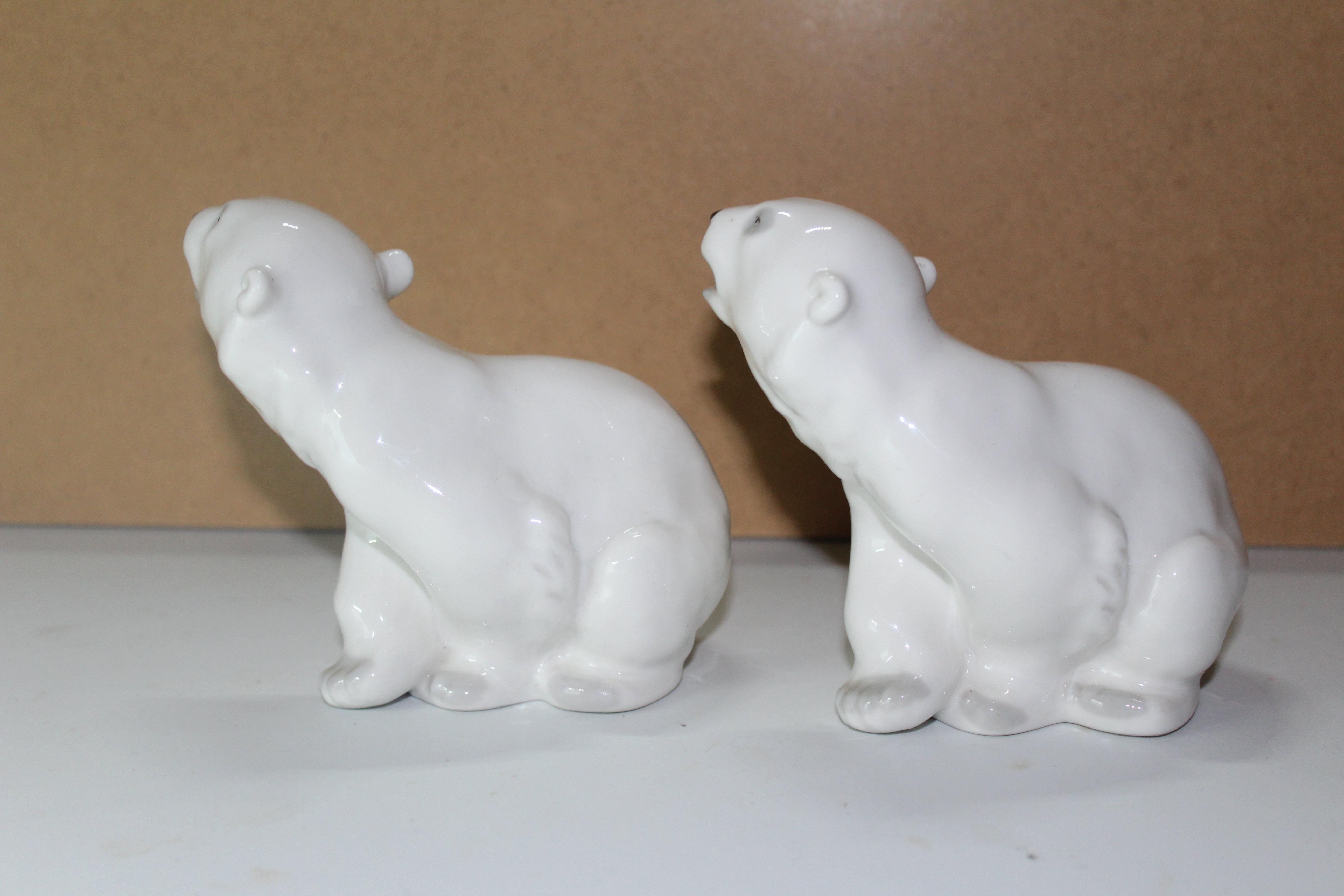 Pair of Lomonosov Porcelain Polar Bear - Image 2 of 4