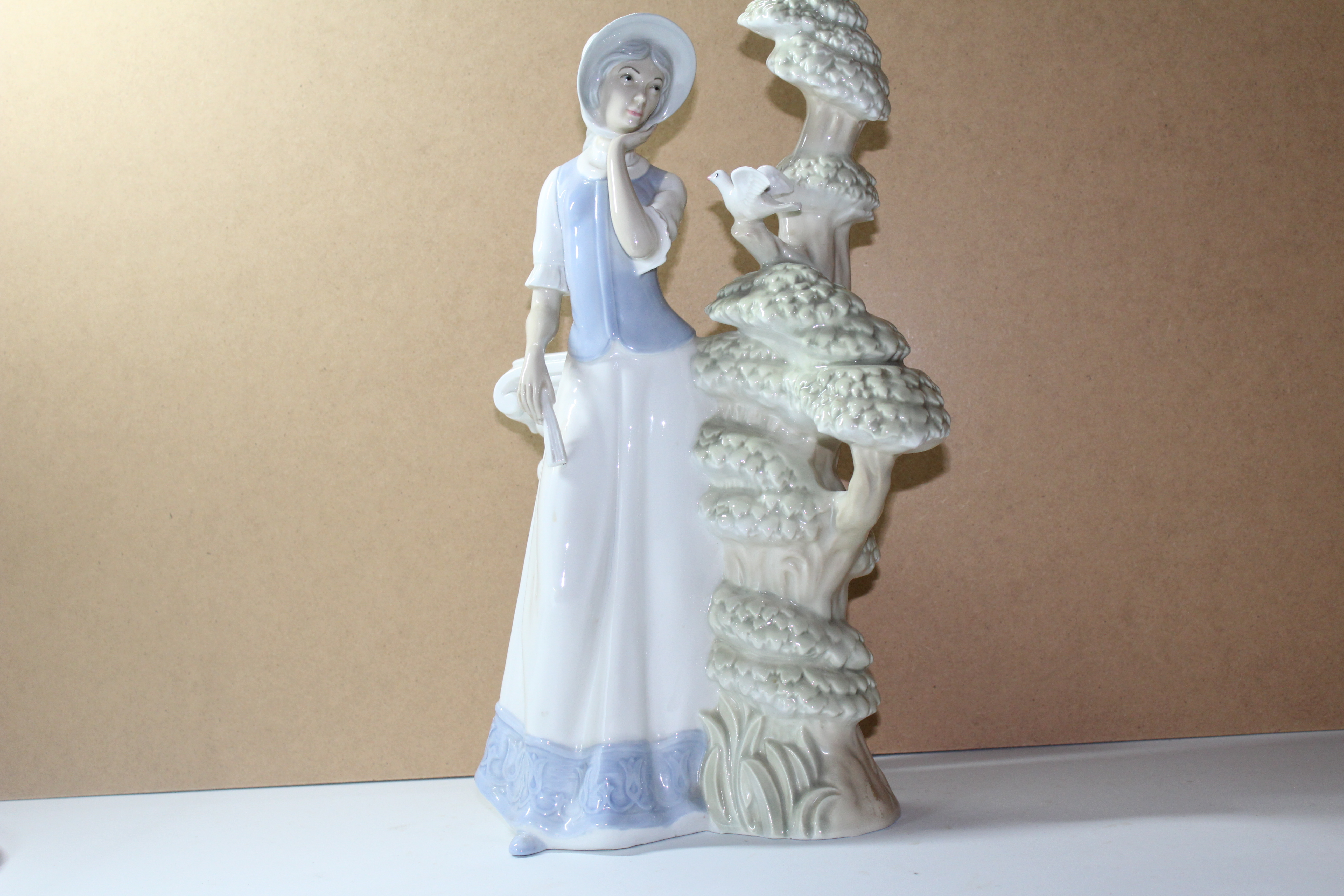Lladro Style Figurine  - Image 2 of 2