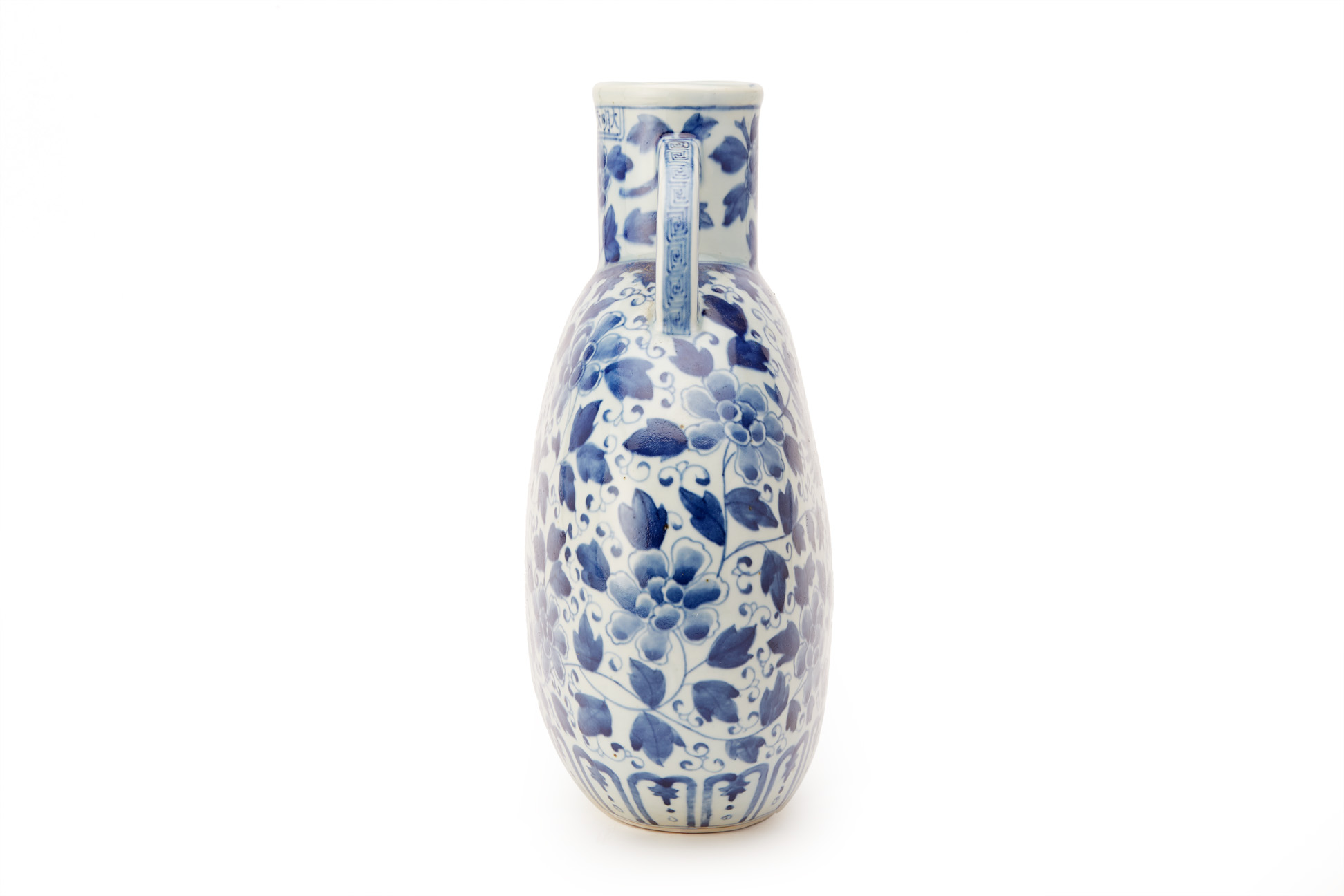 A MING STYLE BLUE AND WHITE PORCELAIN MOON FLASK - Image 2 of 4