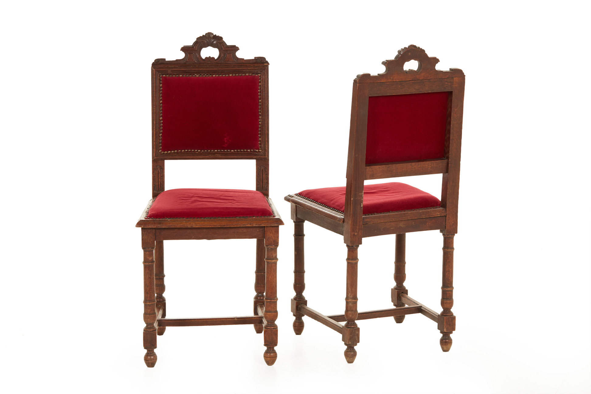A PAIR OF FRENCH OAK AND RED VELVET SIDE CHAIRS - Image 2 of 3