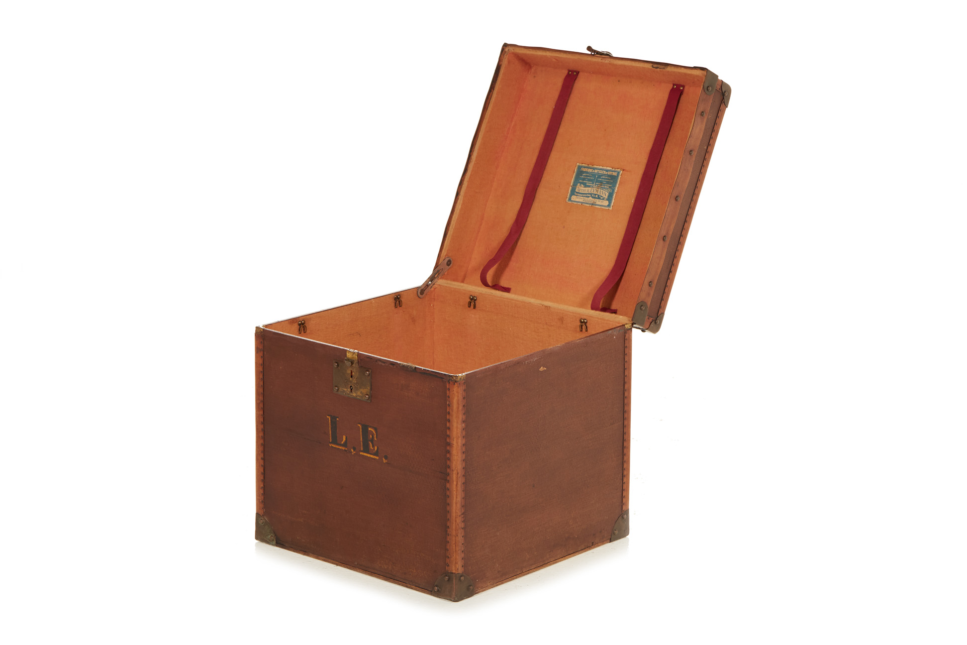 A VINTAGE FRENCH TRAVEL TRUNK BY ARTHUR EYMANN - Image 2 of 5