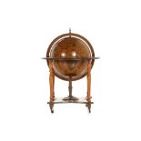 AN ITALIAN GLOBE DRINKS BAR