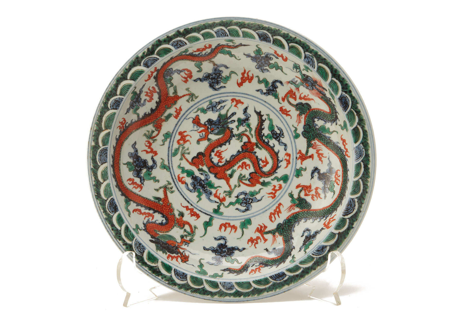 A WUCAI DRAGON DISH