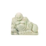 A SMALL JADE SCULPTURE OF BUDAI