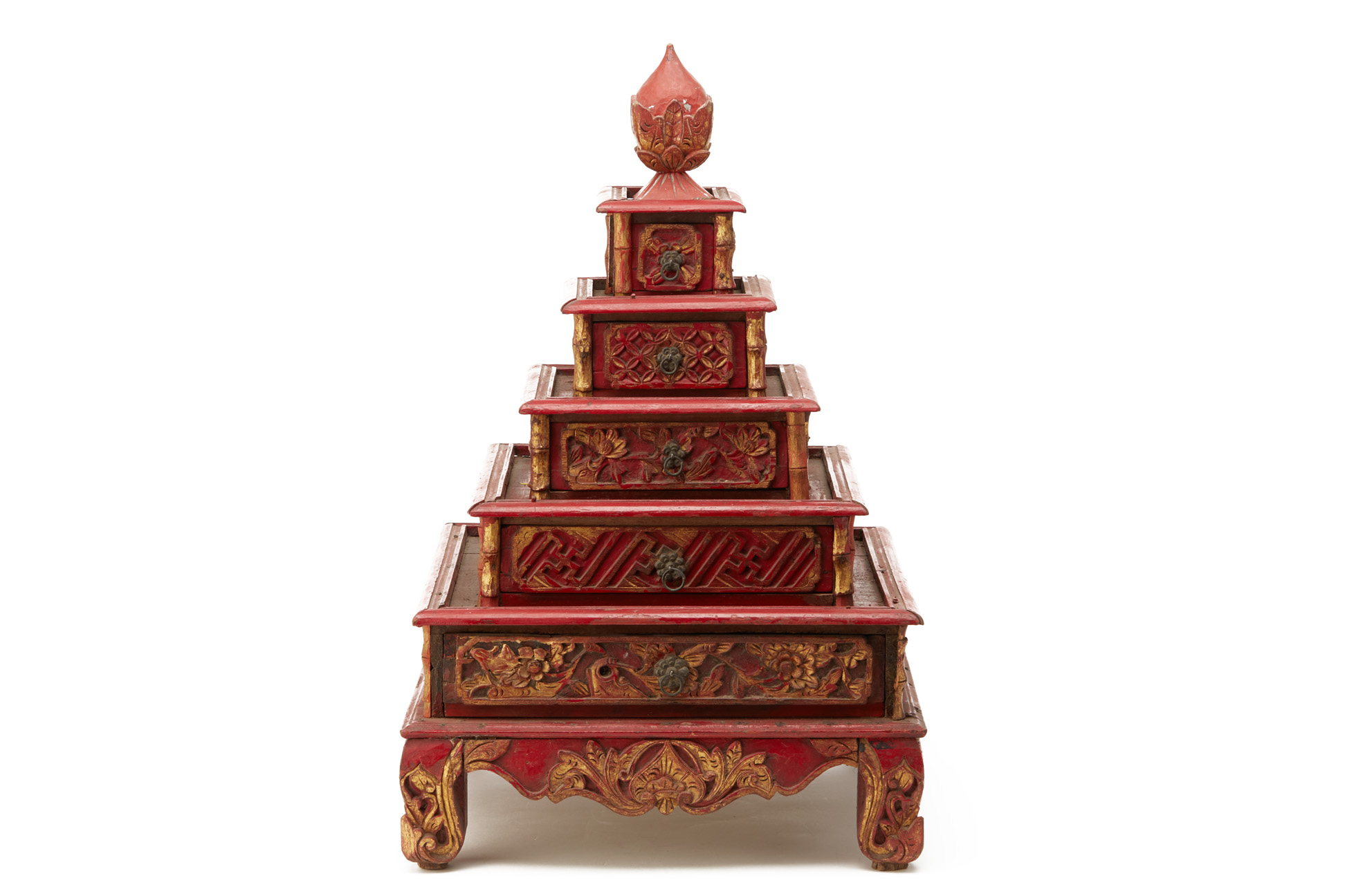 AN INDONESIAN PERANAKAN CARVED RED & GILT FIVE-TIERED BOX