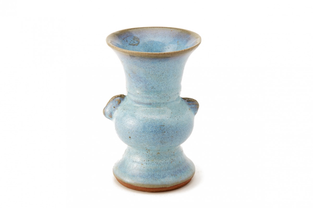 A SMALL JUN GLAZED GU SHAPE VASE - Image 2 of 3