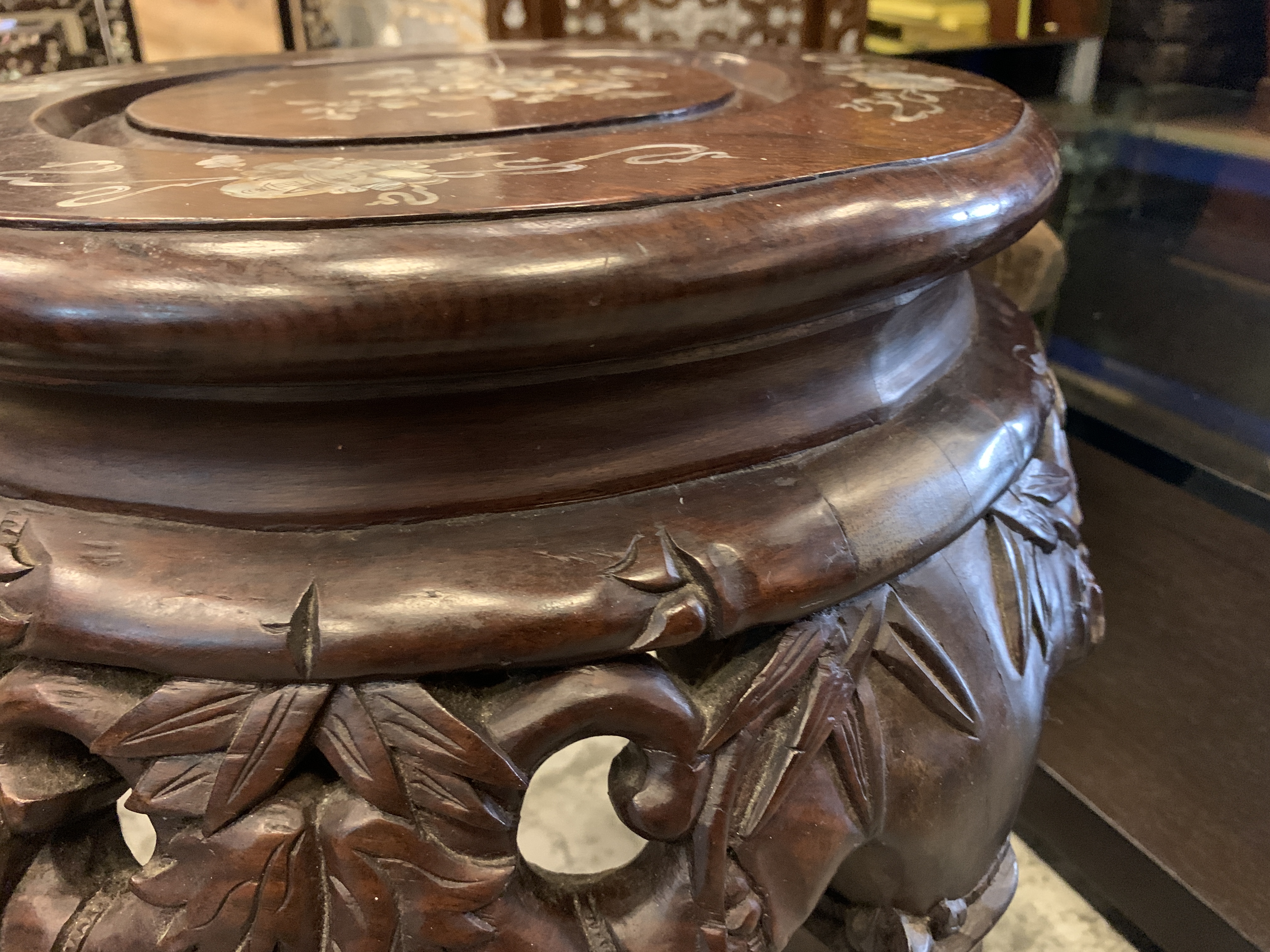 A PAIR OF CARVED AND MOTHER-OF-PEARL INLAID HARDWOOD STOOLS - Image 5 of 8