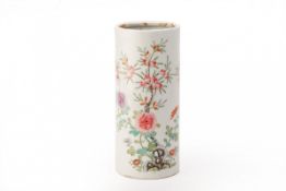 A FAMILLE ROSE PORCELAIN CYLINDER VASE