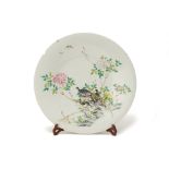 A LARGE FAMILLE ROSE PORCELAIN CHARGER