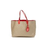 A GUCCI MONOGRAM GG REVERSIBLE LEATHER TOTE BAG