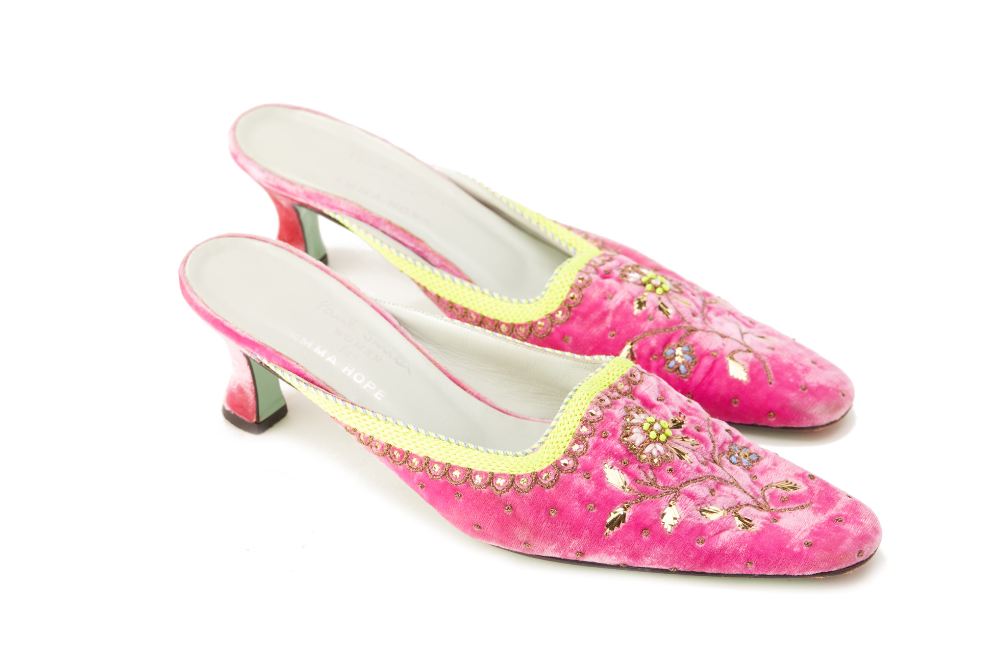 A PAIR OF PAUL SMITH PINK SUEDE EMBELLISHED HEELS EU 39.5