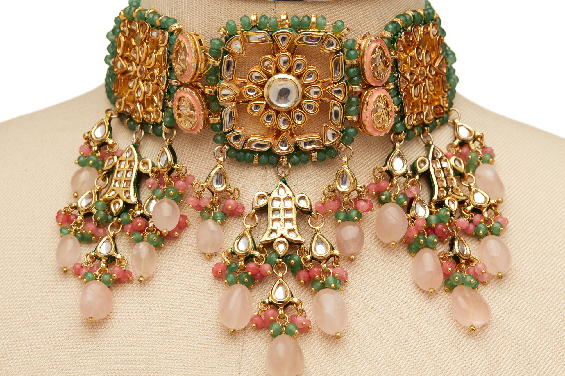 A CHHAVI'S JEWEL COSTUME NECKLACE & MATCHING EARRINGS - Image 2 of 4