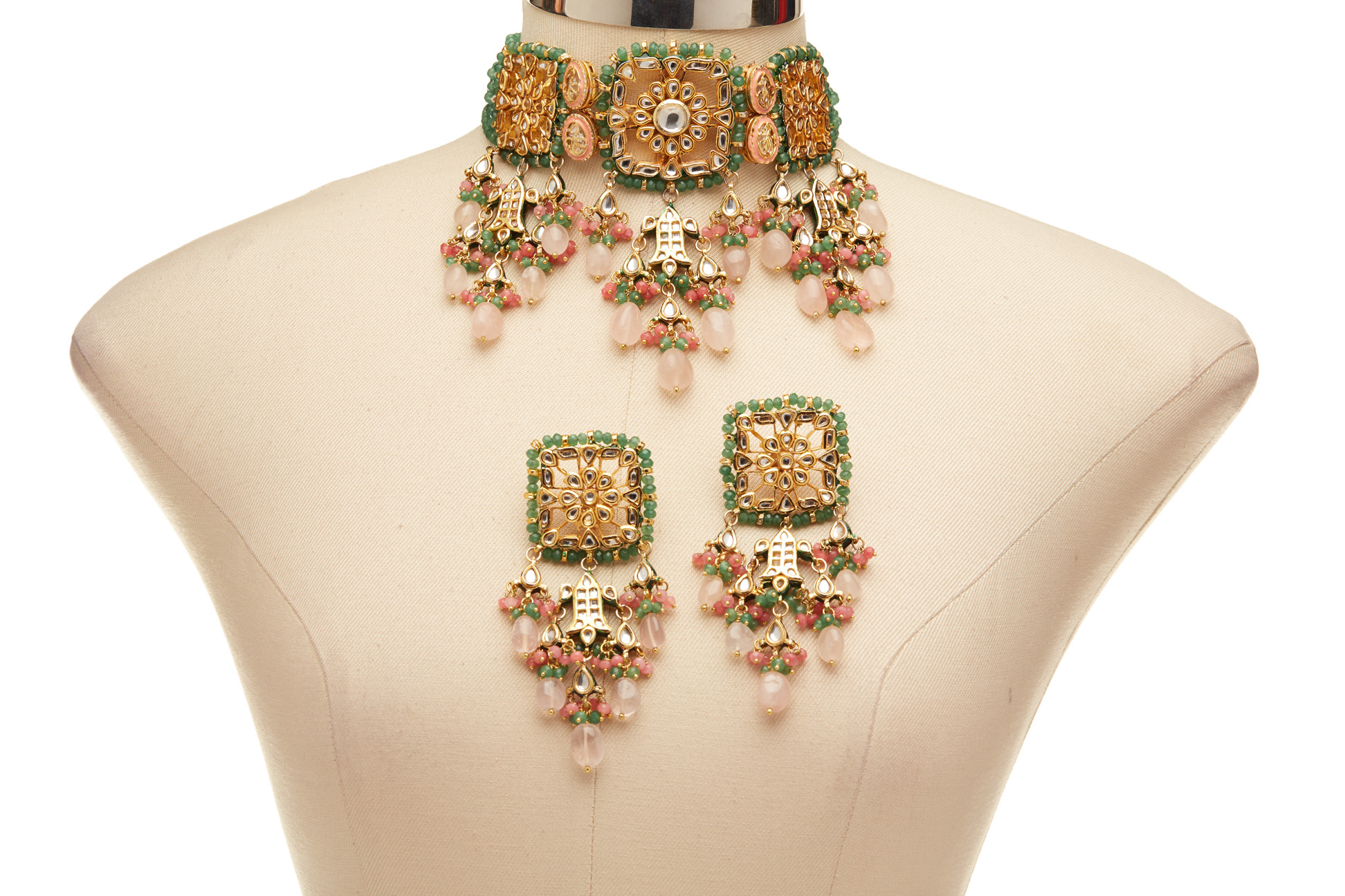 A CHHAVI'S JEWEL COSTUME NECKLACE & MATCHING EARRINGS