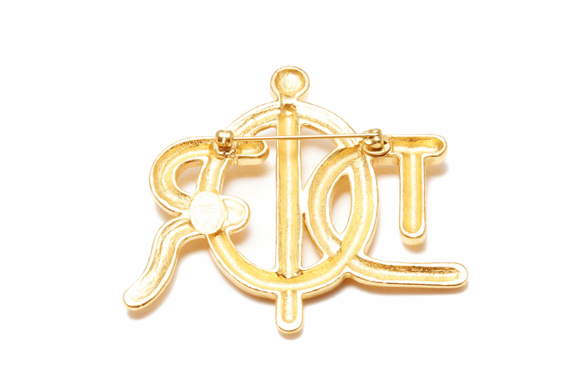 A CHRISTIAN DIOR GOLD-TONE VINTAGE BROOCH (2) - Image 2 of 2