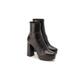A PAIR OF PRADA BLACK LEATHER ANKLE BOOTIES EU 41
