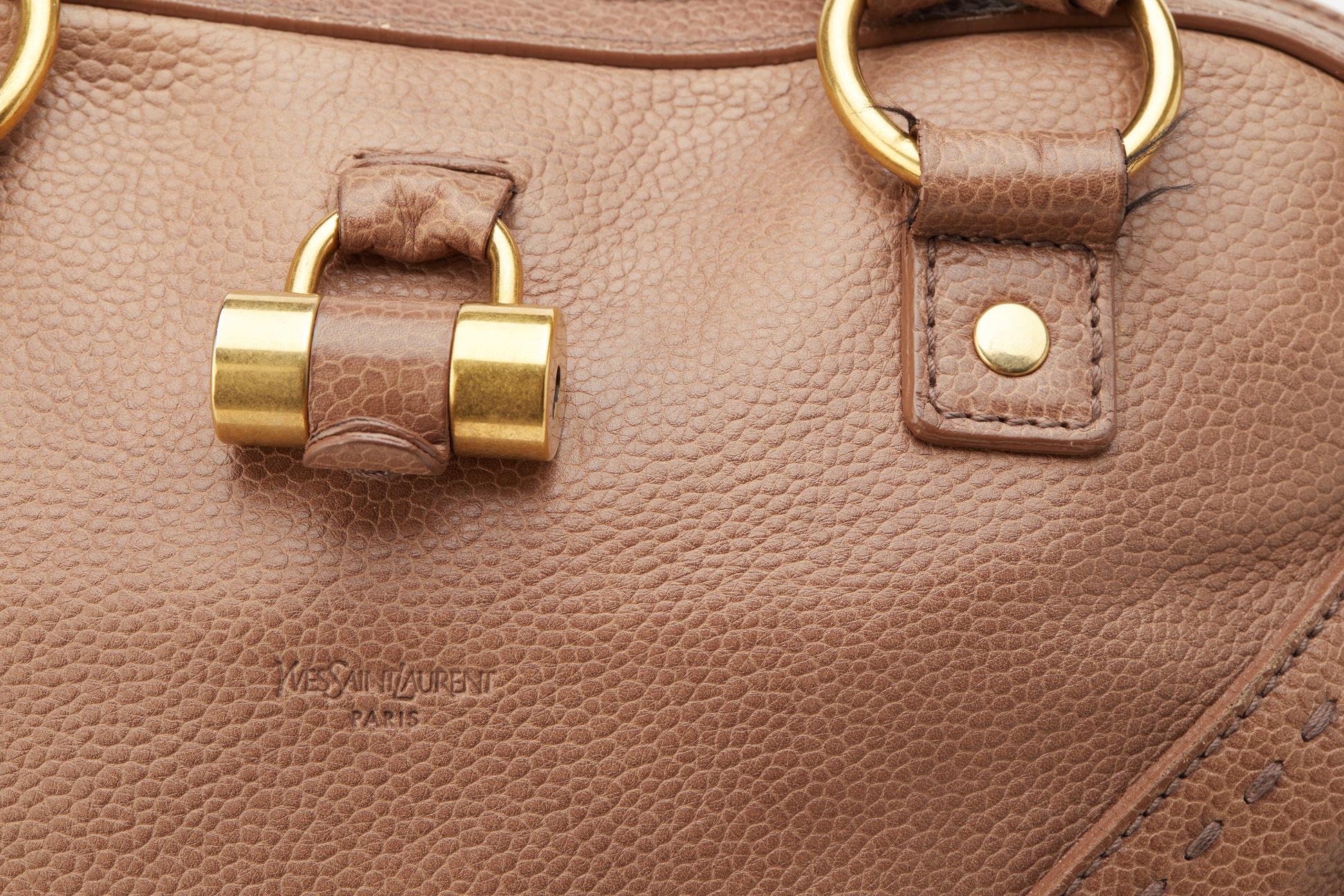 A YVES SAINT LAURENT TAN LEATHER HANDBAG - Image 2 of 5