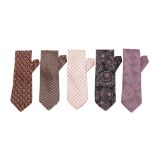 A MIXED LOT OF 5 DESIGNER TIES