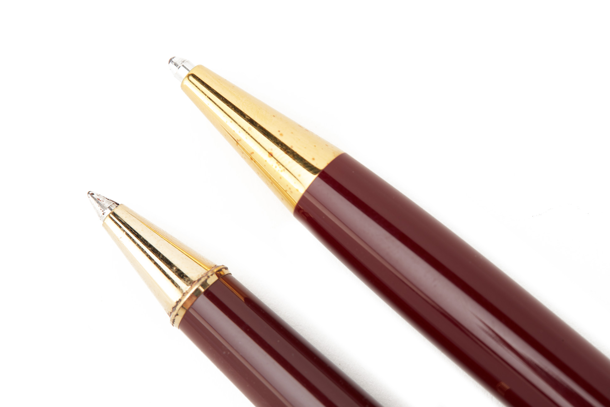 TWO MONTBLANC MEISTERSTUCK BURGUNDY BALLPOINT PENS - Image 3 of 3