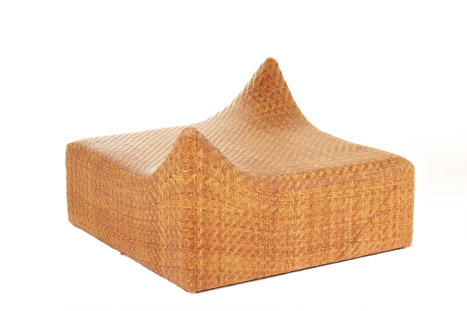 A PAIR OF LARGE SQUARE WICKER OTTOMANS - Image 3 of 4