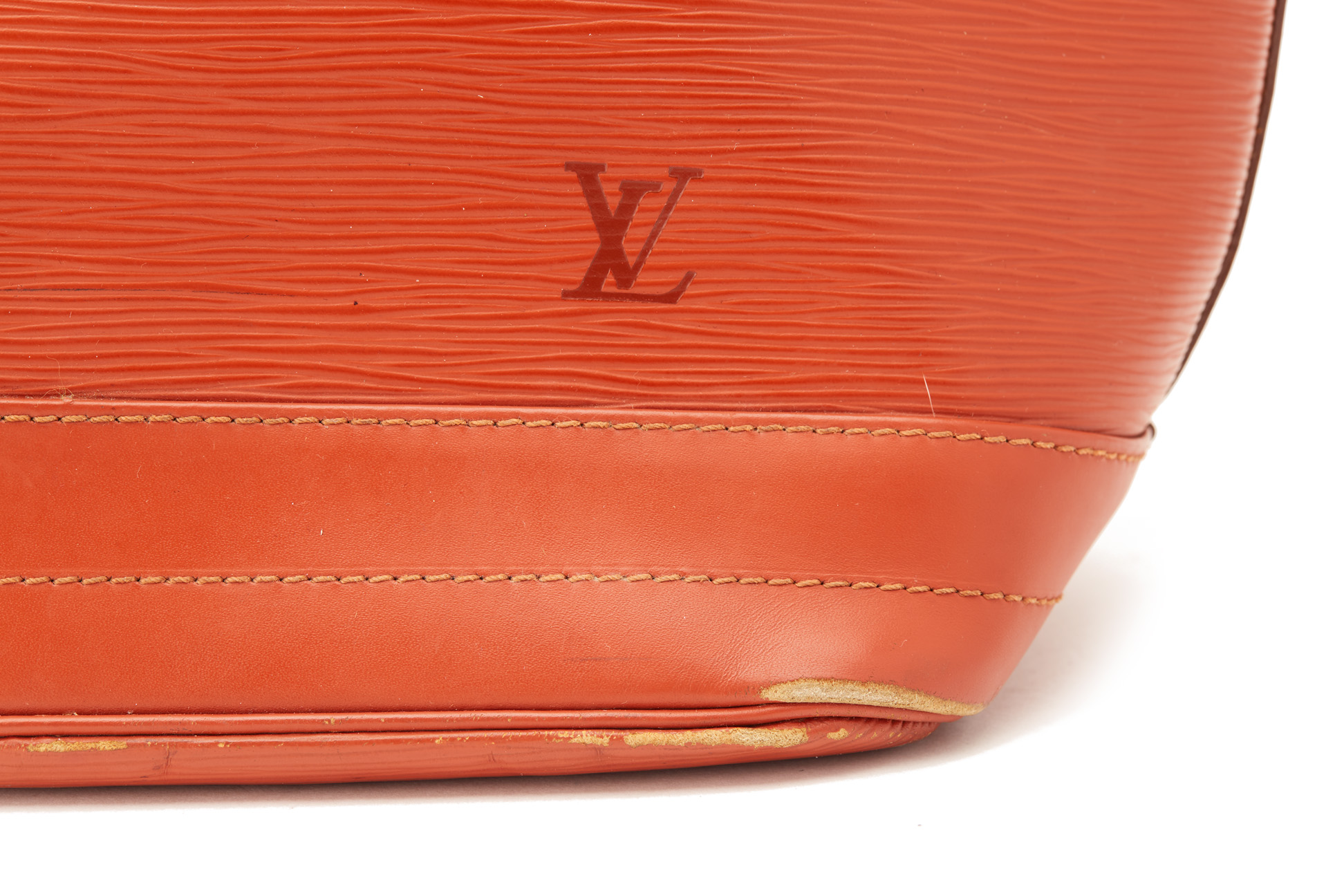 A LOUIS VUITTON CHESTNUT BROWN EPI LEATHER DRAWSTRING BAG - Image 2 of 3