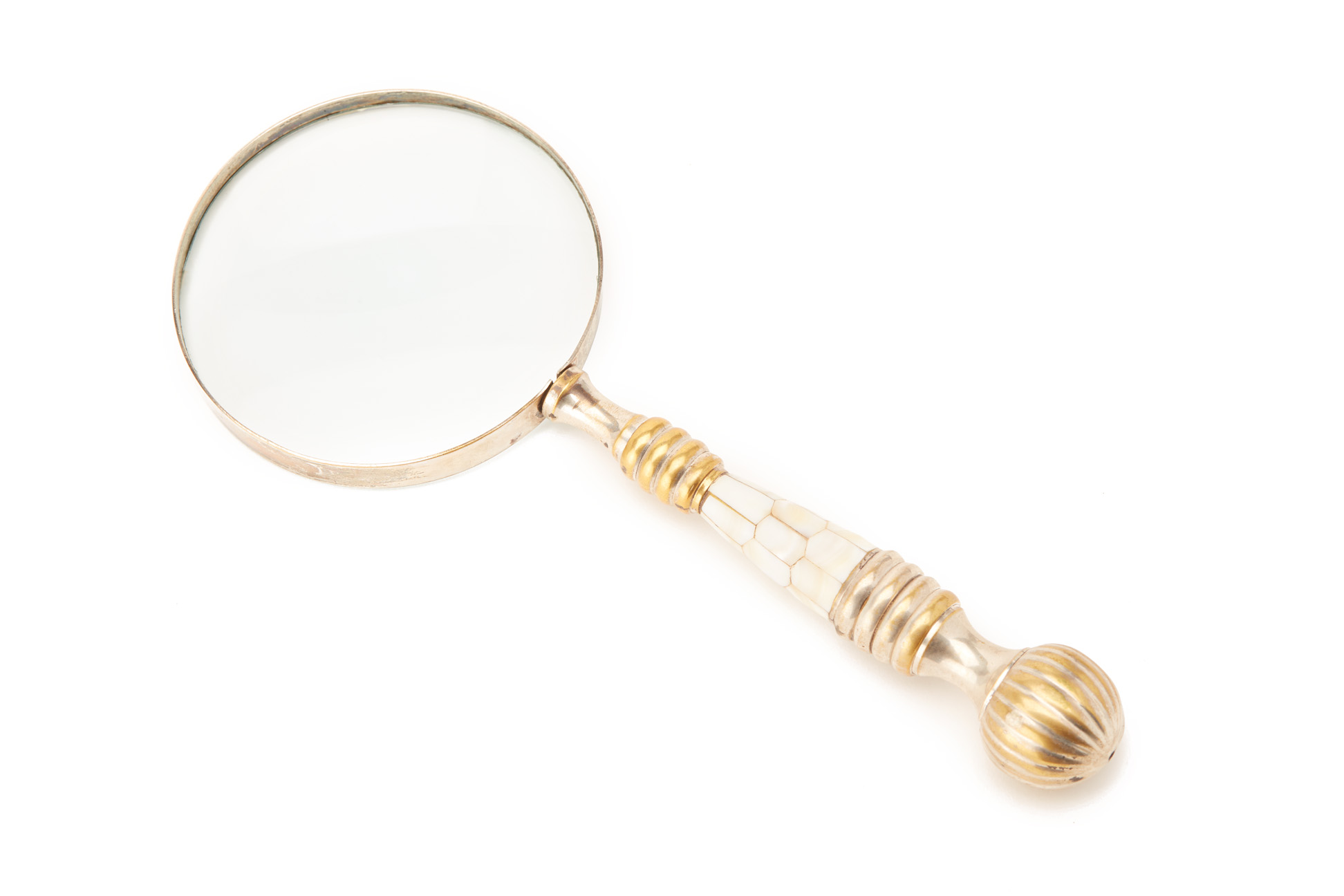 TWO VINTAGE MAGNIFYING GLASSES - Image 4 of 4