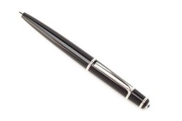 A CARTIER BLACK DIABOLO DE CARTIER BALLPOINT PEN