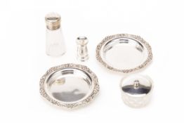 A GROUP OF FIVE ASSORTED SILVER PLATED TABLE ITEMS