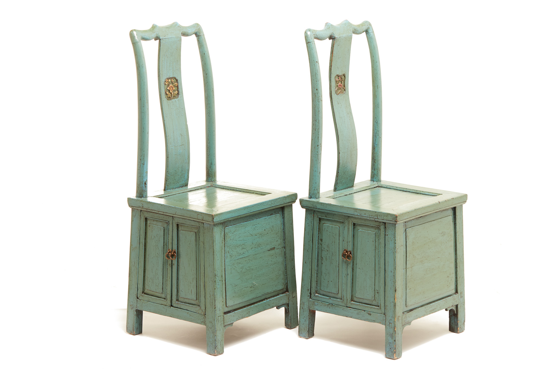 A PAIR OF CHINESE TEAL/GREEN PAINTED CHAIRS