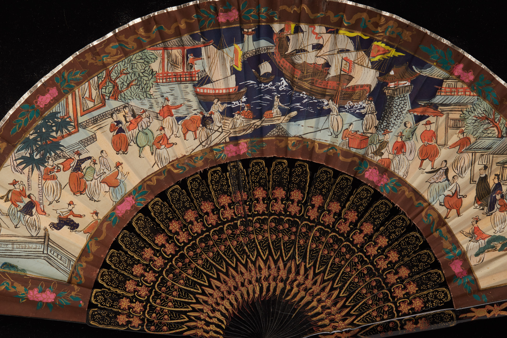 AN ORIENTAL LACQUER FAN - Image 2 of 9