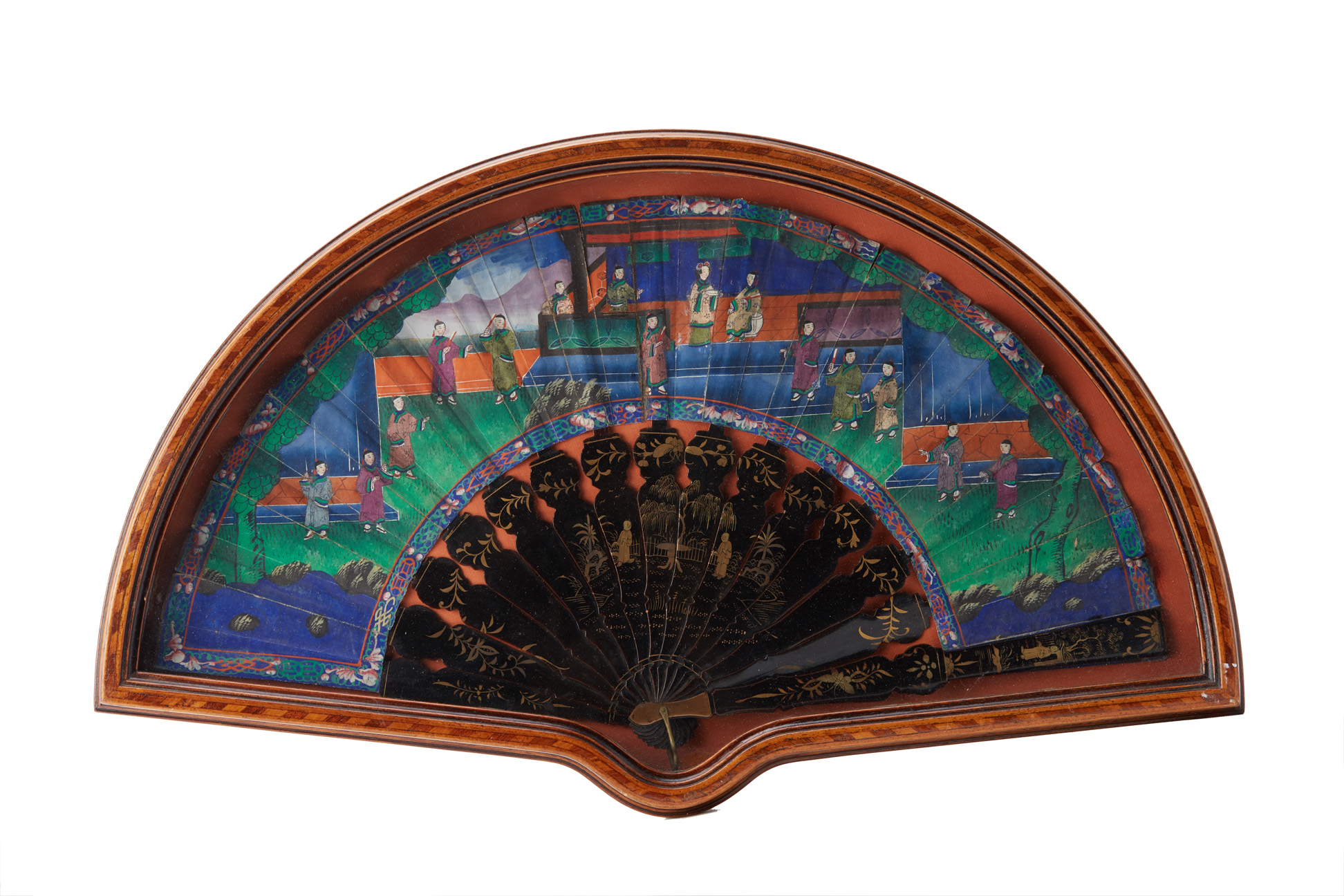 A CHINESE CANTON BLACK AND GILT LACQUER FAN