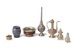 A GROUP OF ASSORTED SILVER, METALWARE AND CERAMICS