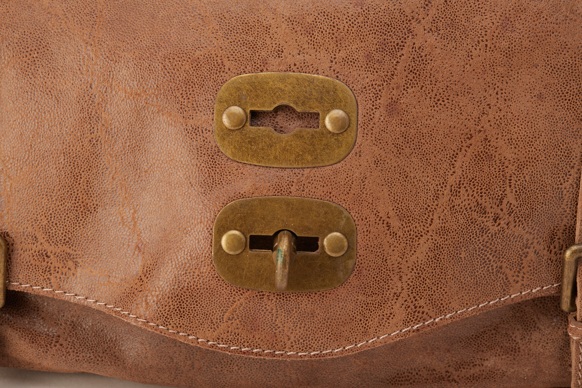 TWO LEATHER HANDBAGS - Image 10 of 10