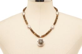 A THAI DESIGNER TURTLE SEMI-PRECIOUS STONE NECKLACE