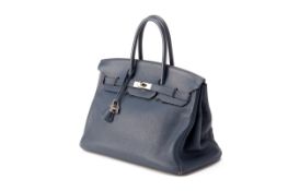 A HERMES BIRKIN 35 HANDBAG IN NAVY BLUE, 2009