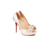 A PAIR OF CHRISTIAN LOUBOUTIN SILVER SNAKESKIN HEELS EU 35