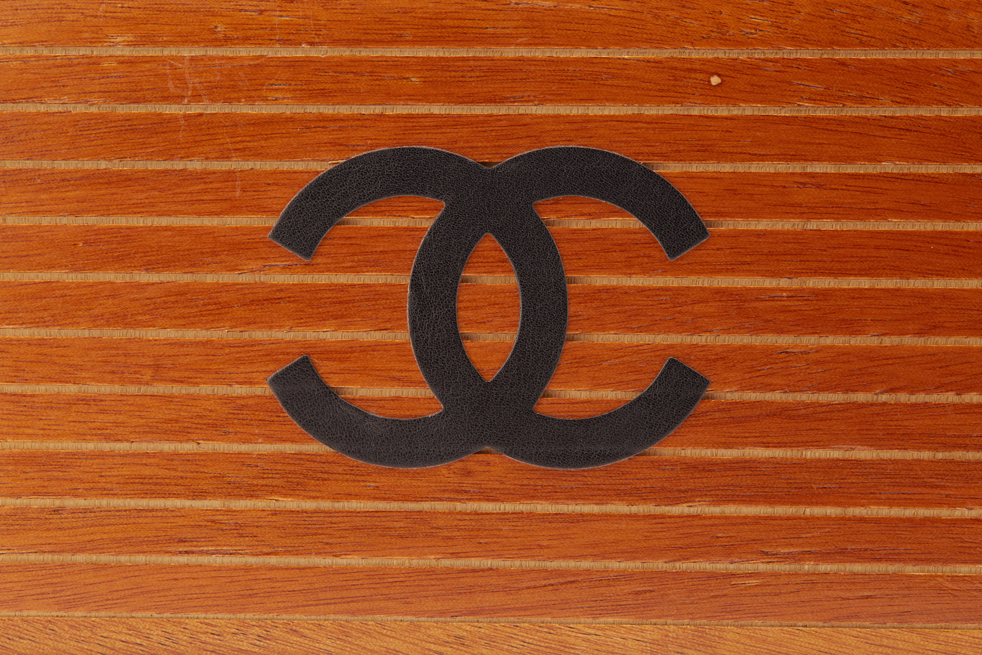 A CHANEL LIMITED EDITION WOOD CRUISE TRUNK BAG - Image 2 of 16